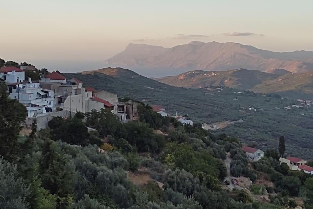 Vasiliki'S Residence Amazing View Kíssamos Екстериор снимка